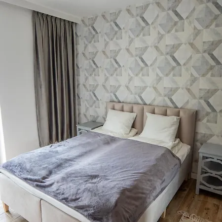Diamentowy Premium Z Tarasem I Garazem *